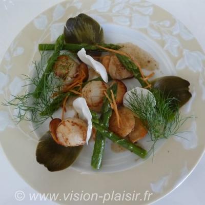 Salade st jacques asperges vertes balsamique